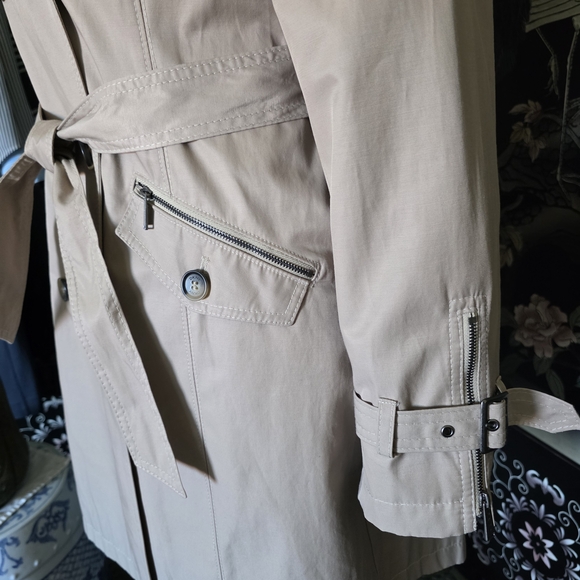 DKNY Classic Trench Coat - Picture 4 of 16